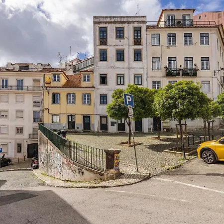 Classy 2bdr House With Balcony By Lovelystay Appartement Lissabon