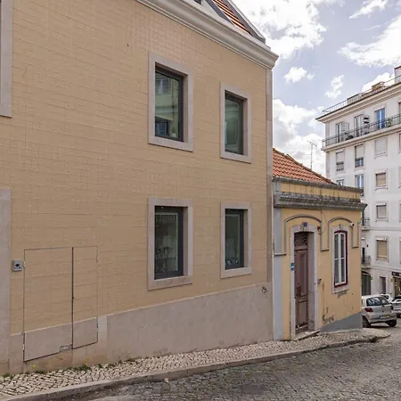 Διαμέρισμα Classy 2bdr House With Balcony By Lovelystay
