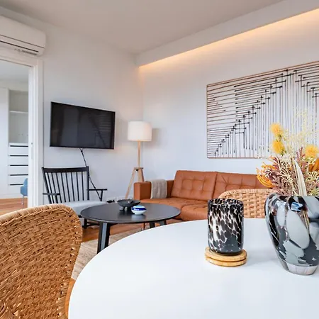 Principe Real 2Br With Balcony By Lovelystay Lissabon