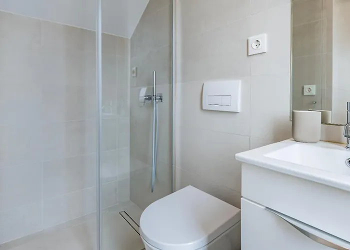 Lejlighed Classy 2bdr House With Balcony By Lovelystay Lisboa
